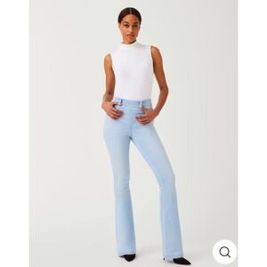 Spanx Flare Leg Pull On‎ Denim Jeans Womens Size M Light Wash